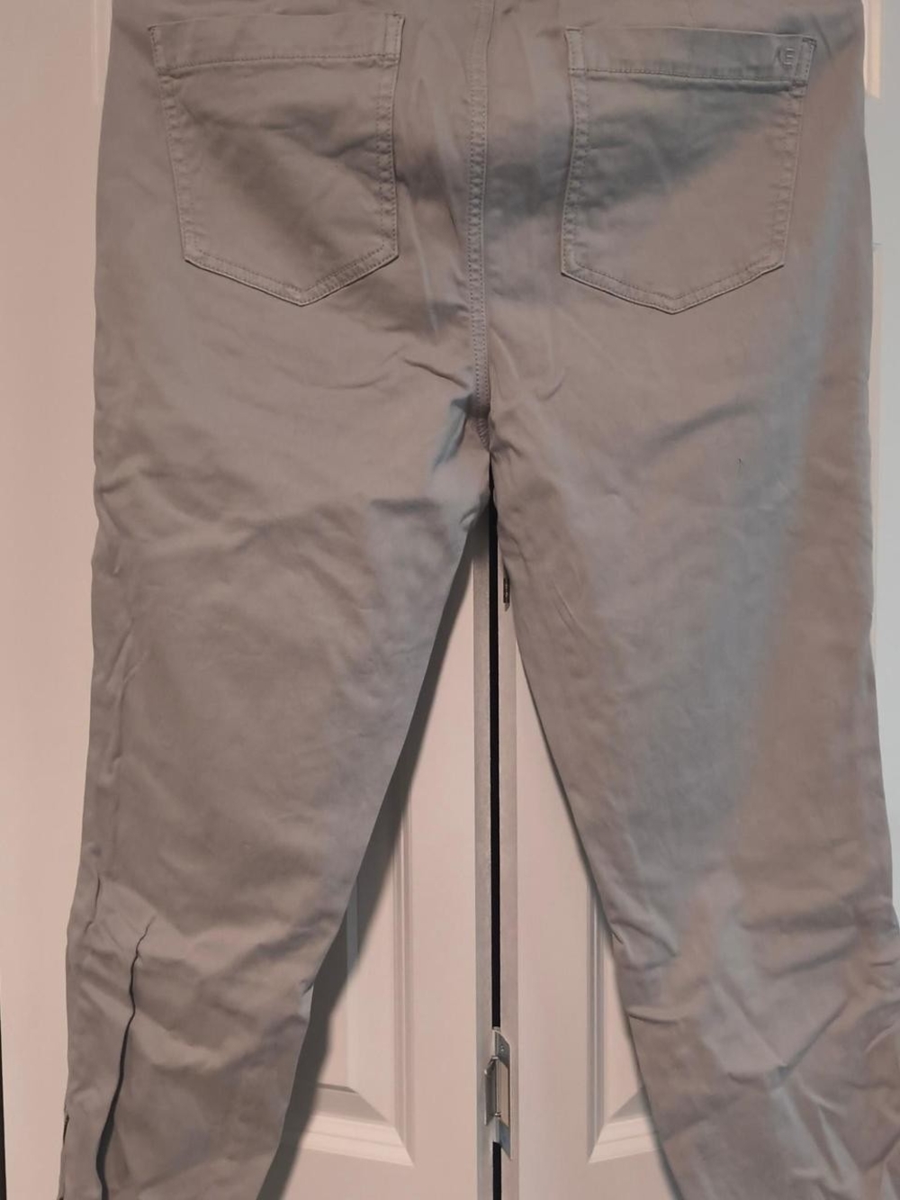 American Eagle Outfitters Men's Gray Chino Pants